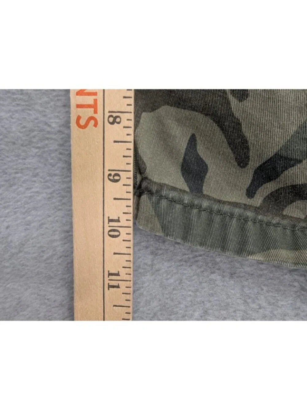 Wrangler Cargo Shorts Mens 46 Green Camo Relaxed Fit 10 Inseam Outdoor Casual